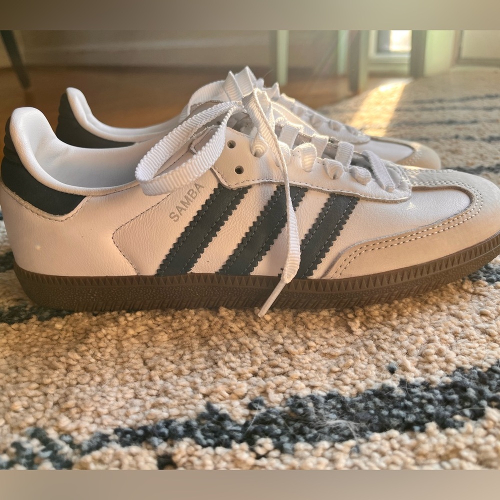 Adidas Samba Cloud White/Preloved Ink/Dash Gray size 4.5 US 6 EU 37-1/3 BNWOB! - Picture 2 of 8